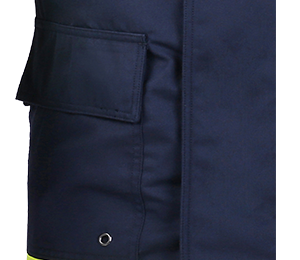 Especially ergonomic cut with few seams