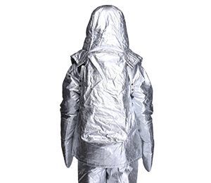 Especially ergonomic cut with few seams