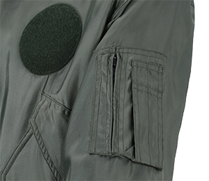 Especially ergonomic cut with few seams