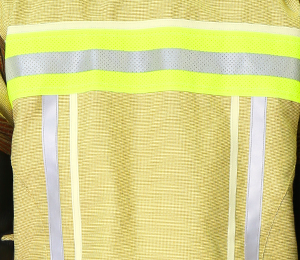 Especially ergonomic cut with few seams