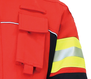 Especially ergonomic cut with few seams